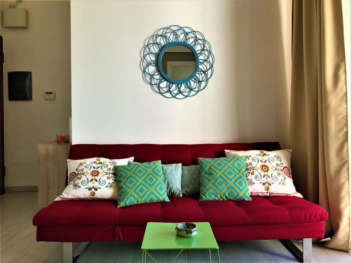 A Gem Apartment With Terrace Pula Exterior foto